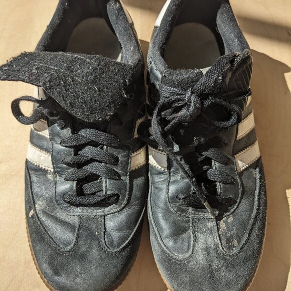 Vintage Adidas Samba Sneakers - Picture 2 of 13